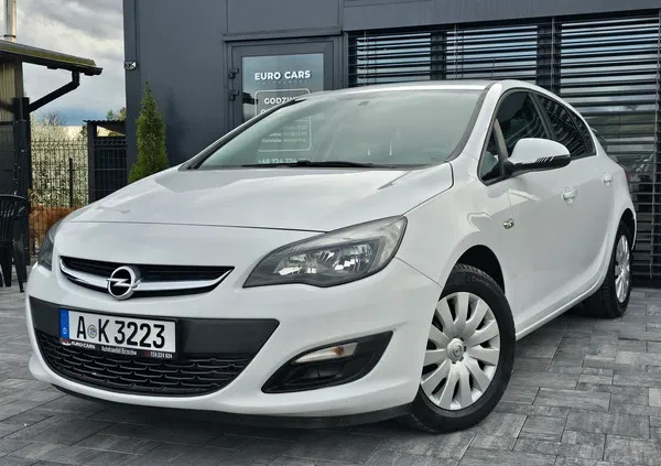 samochody osobowe Opel Astra cena 35900 przebieg: 120000, rok produkcji 2015 z Brzozów